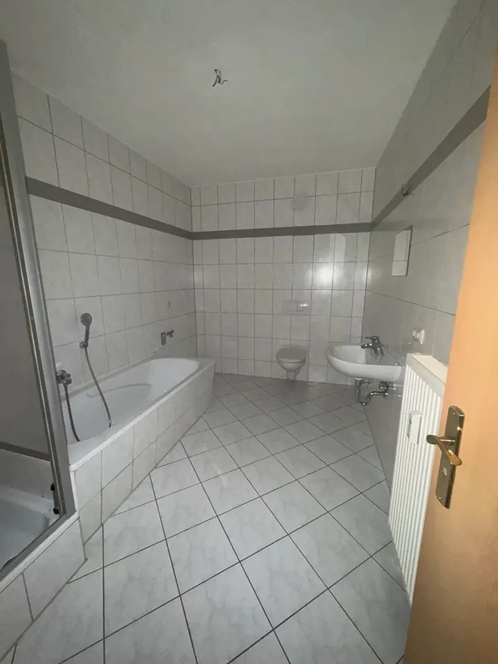2 Zimmer Wohnung mit 55 m² in Altenburg – Bild 6