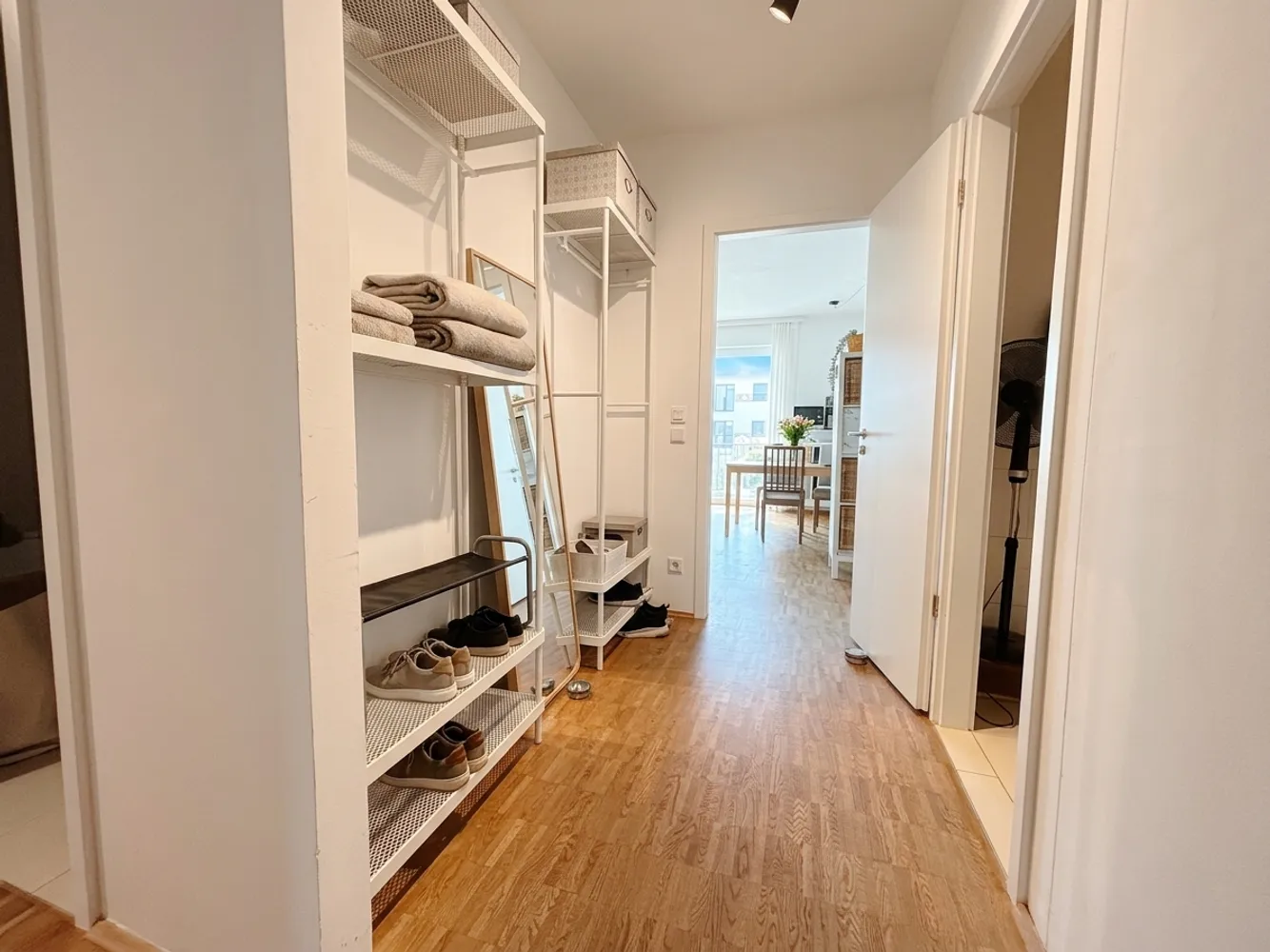 3 Zimmer Wohnung mit 87 m² in Hamburg – Bild 2