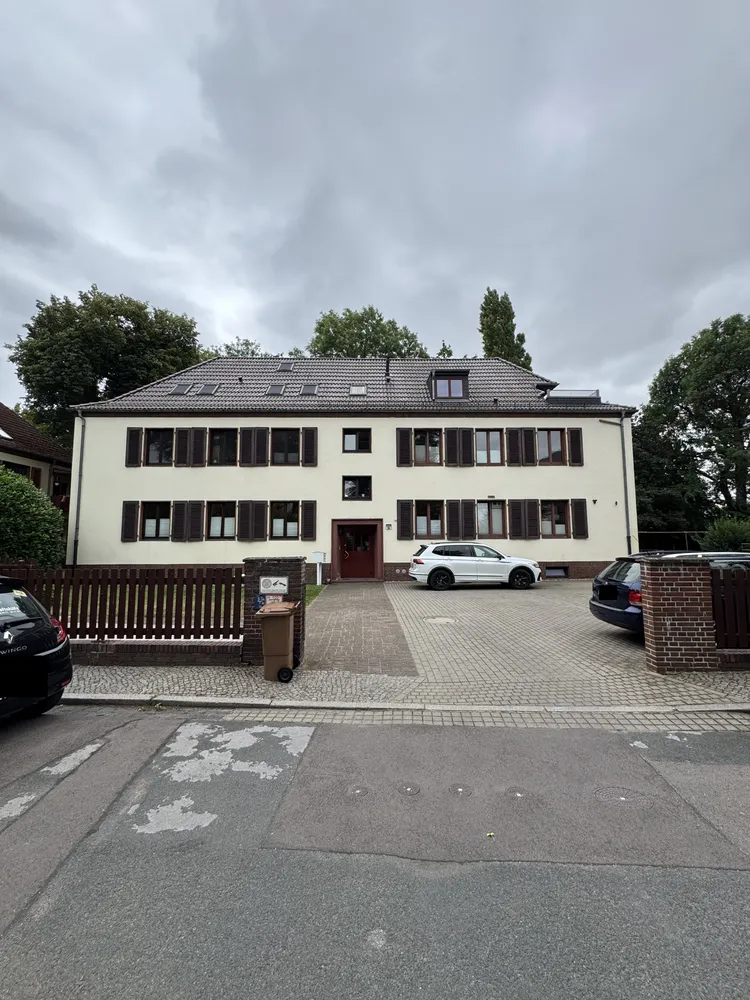 4 Zimmer Wohnung mit 153 m² in Magdeburg – Bild 1