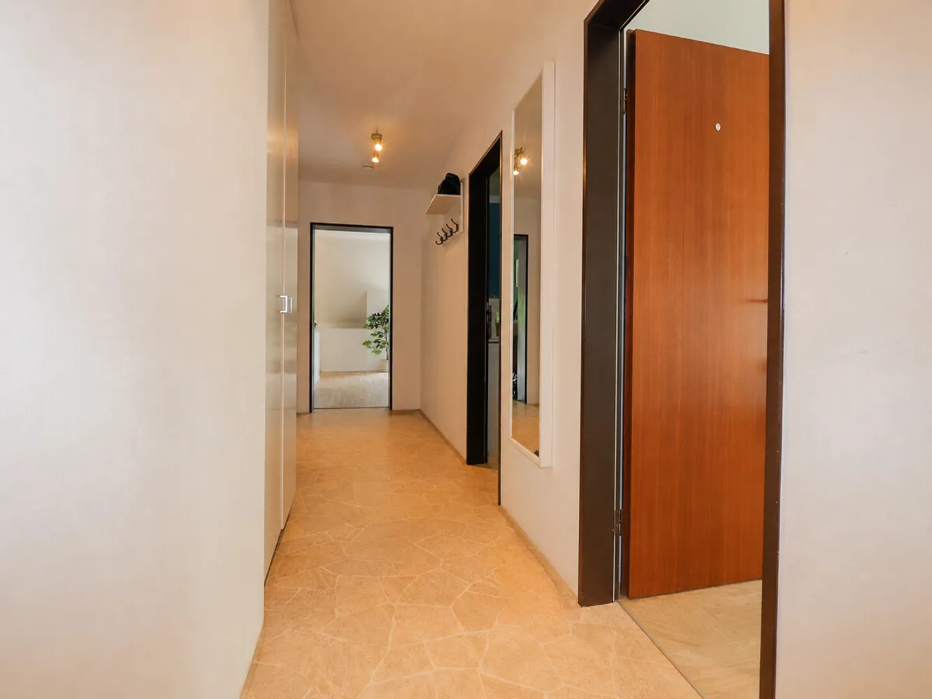 3 Zimmer Wohnung mit 64 m² in Mönchengladbach – Bild 2