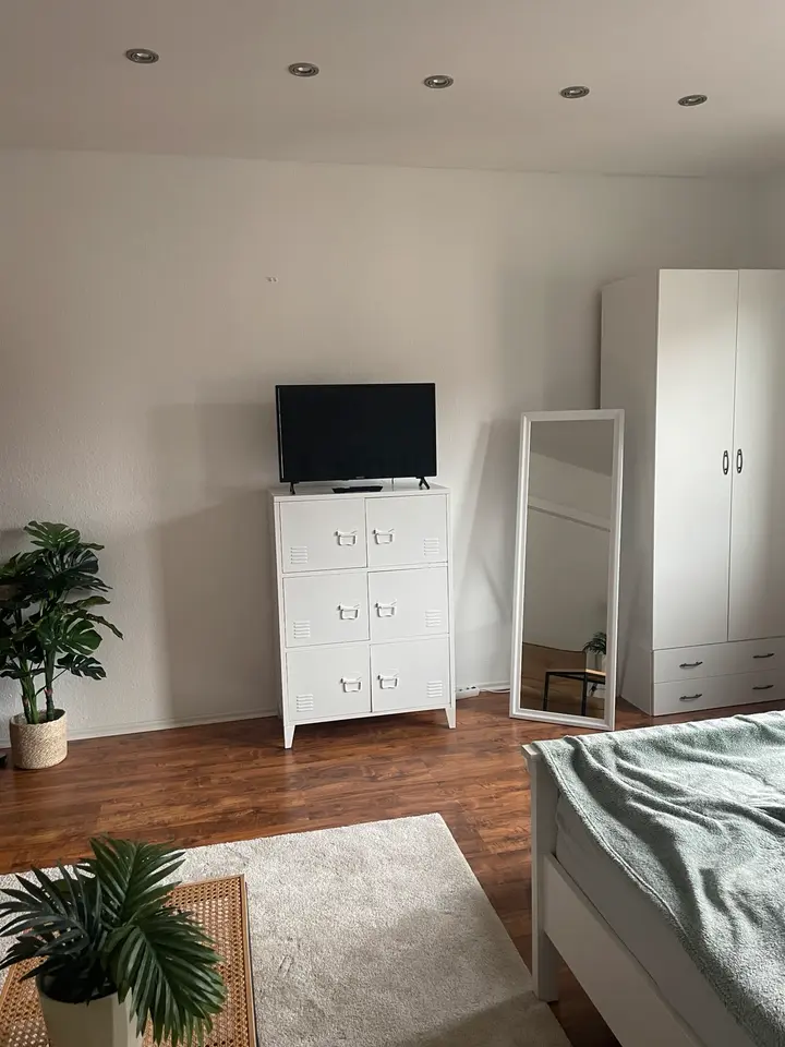 Shared room with 92 m² in Stuttgart – Photo 3