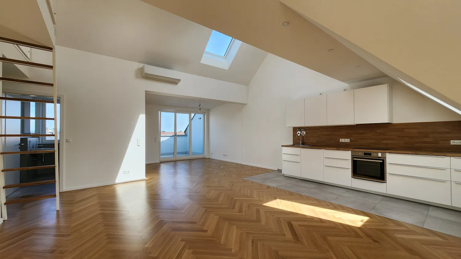 3 Zimmer Wohnung mit 86 m² in Frankfurt am Main – Bild 2