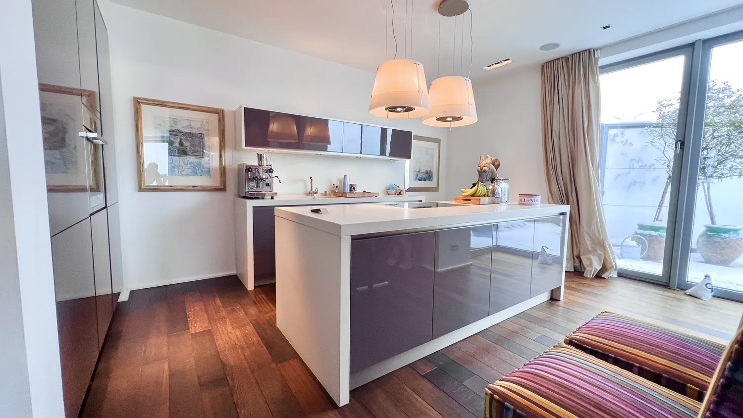 2 Zimmer Wohnung mit 140 m² in Hamburg – Bild 4