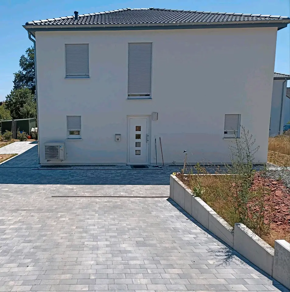 6 Zimmer Haus mit 148 m² in Saarbrücken – Bild 3