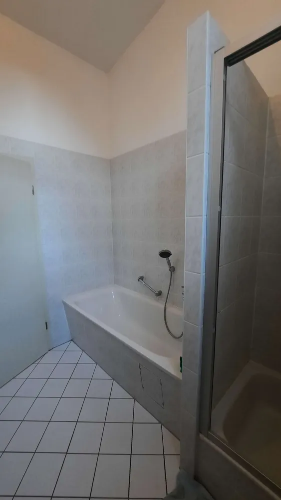 2 Zimmer Wohnung mit 55 m² in Düsseldorf – Bild 4