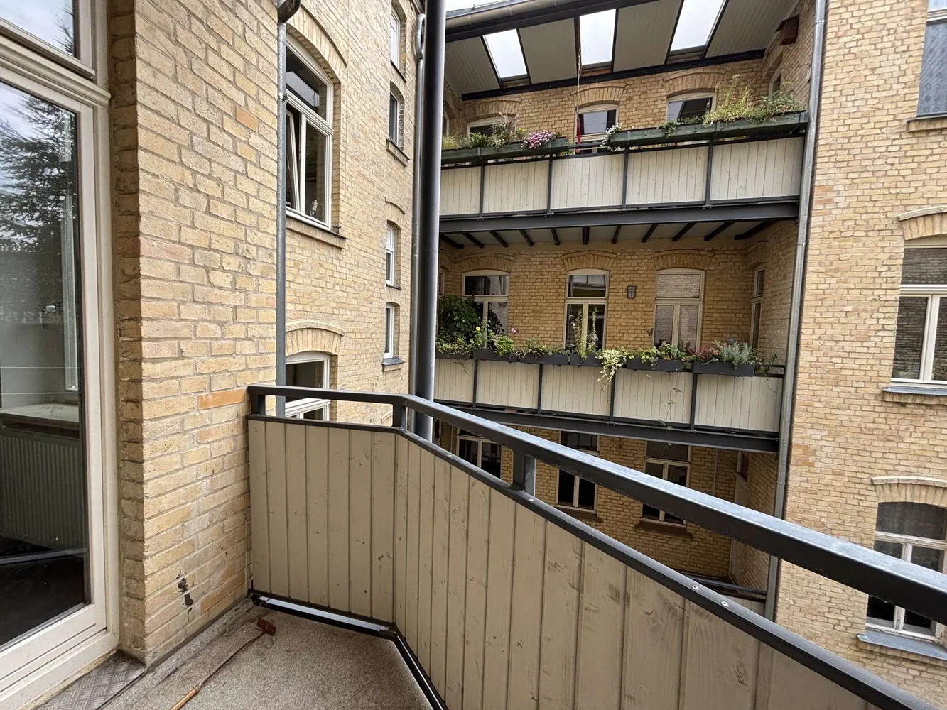 4 Zimmer Wohnung mit 124 m² in Halle (Saale) – Bild 2