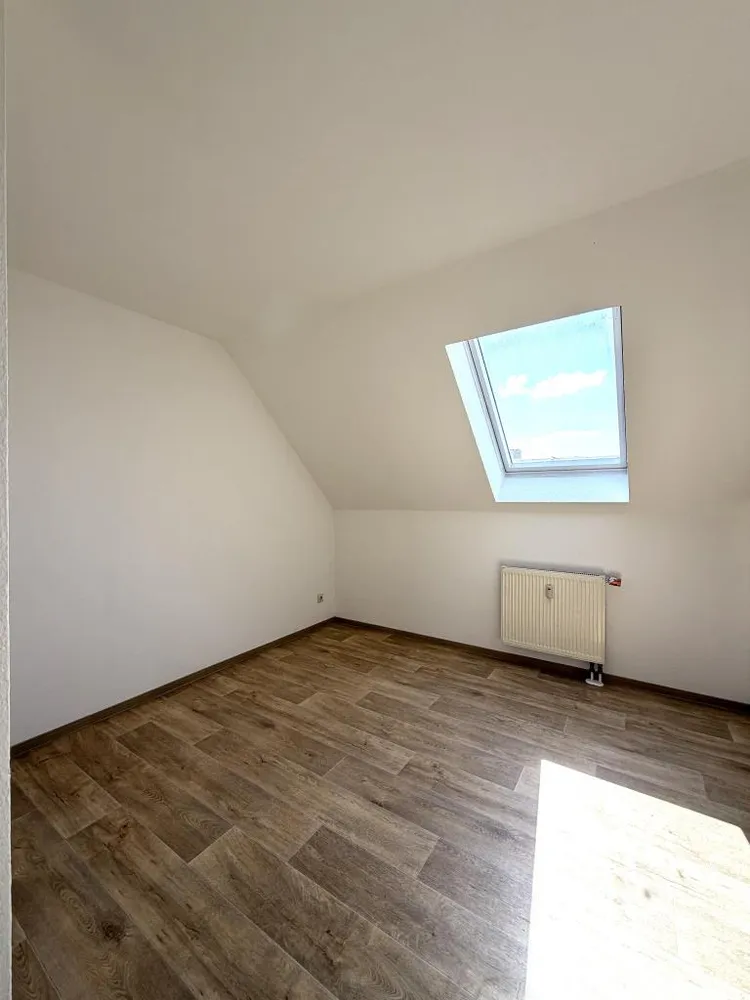2 Zimmer Wohnung mit 58 m² in Weißenfels – Bild 11