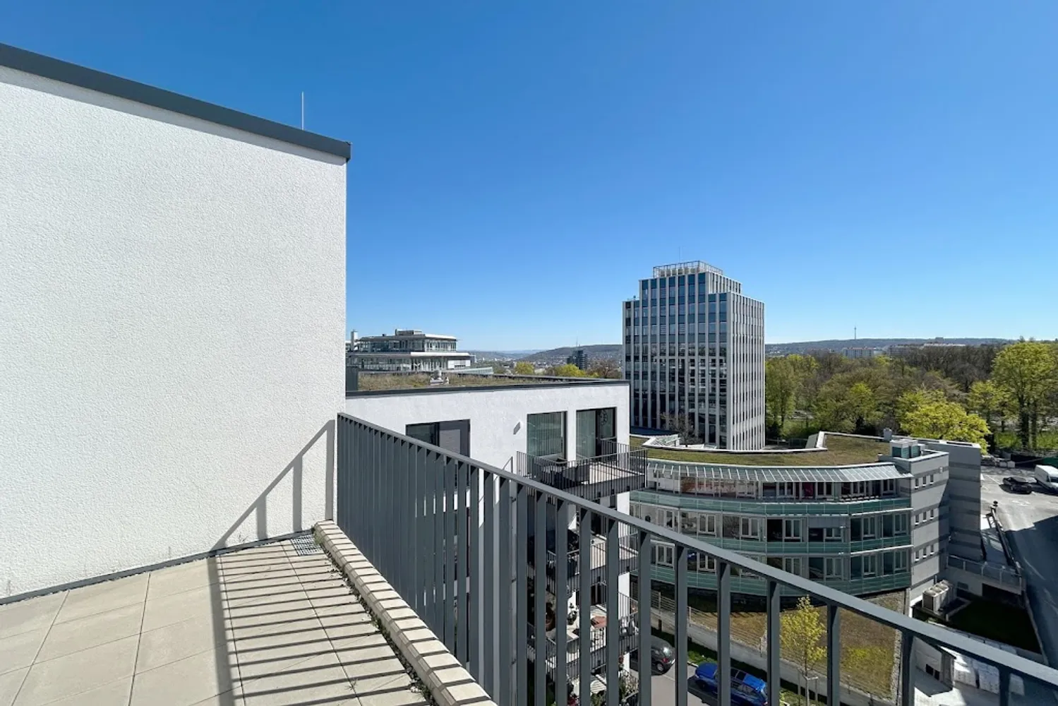 2 Zimmer Wohnung mit 81 m² in Stuttgart – Bild 3