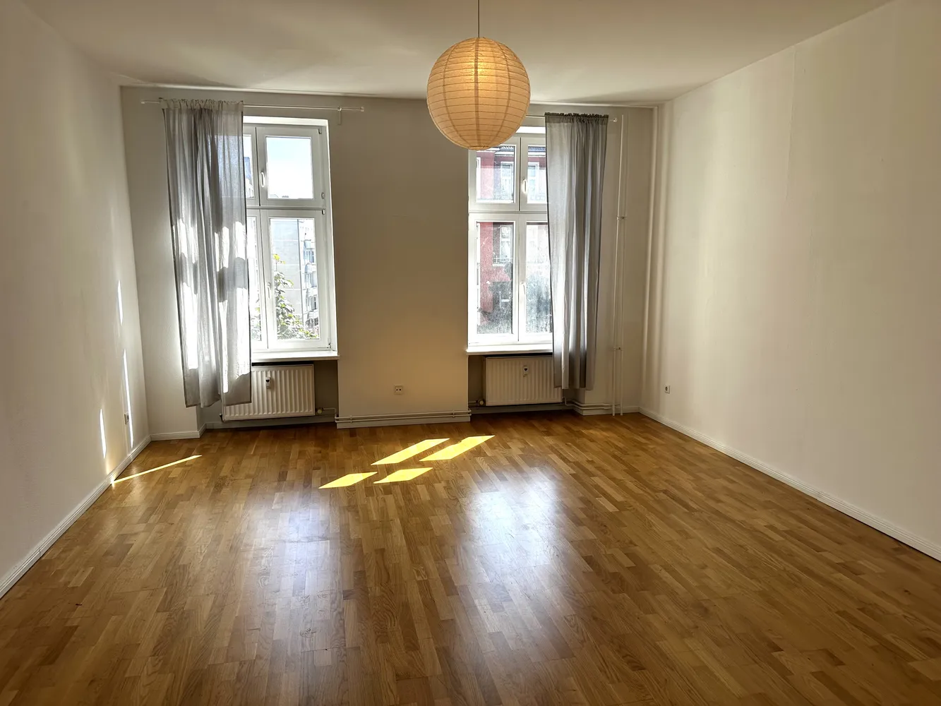 2 Zimmer Wohnung mit 83 m² in Berlin – Bild 1