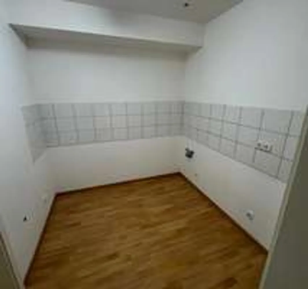2 Zimmer Wohnung mit 76 m² in Aachen – Bild 2