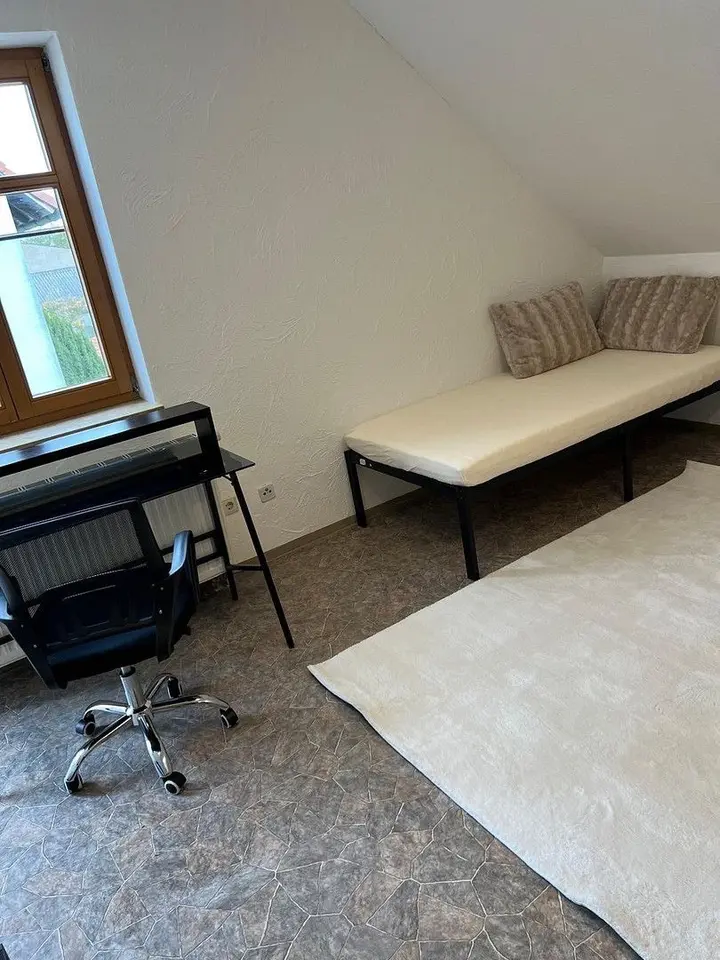 2 Zimmer Wohnung mit 28 m² in Erlangen – Bild 2