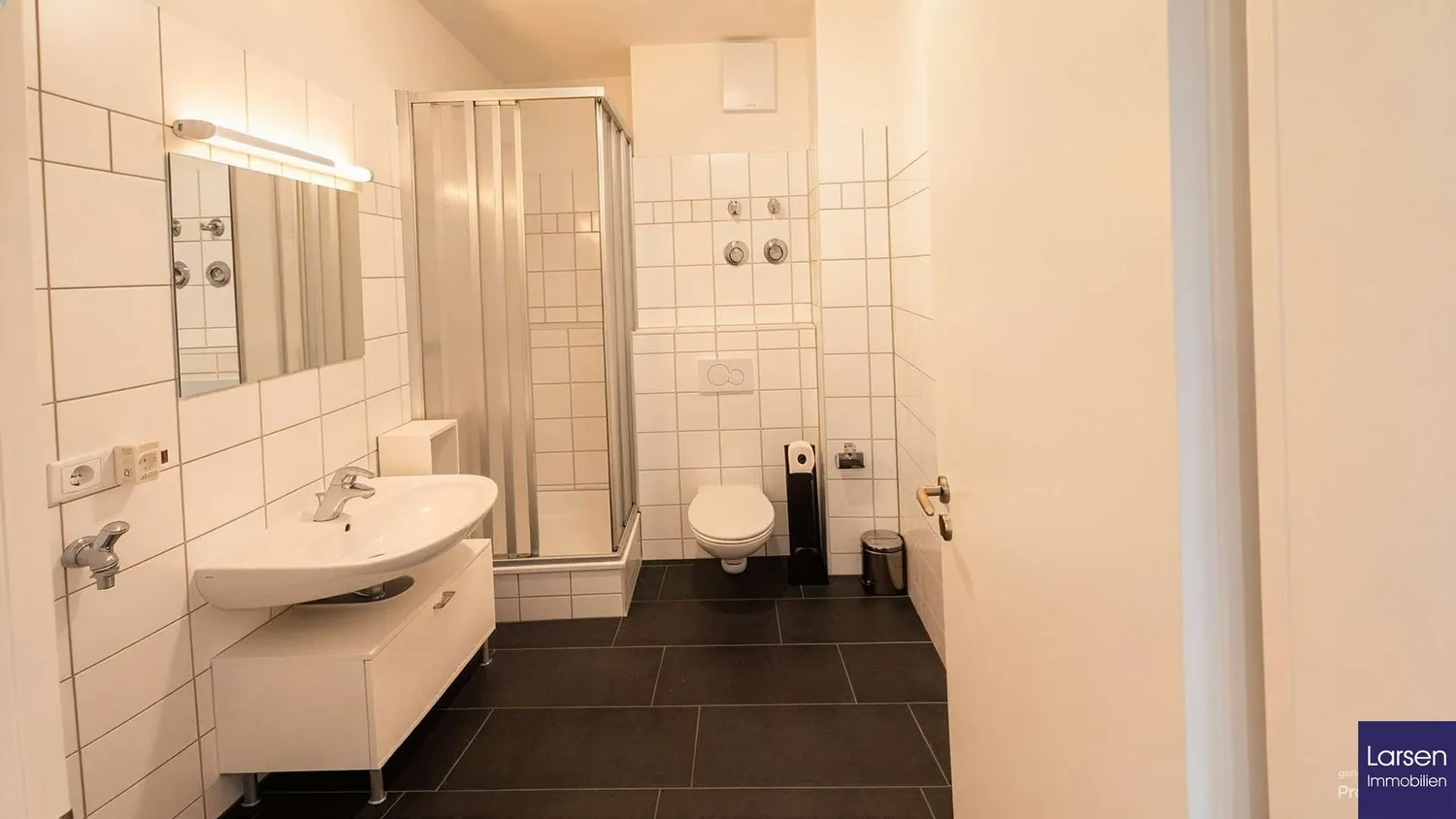 1 room apartment with 25 m² in Regensburg – Photo 6