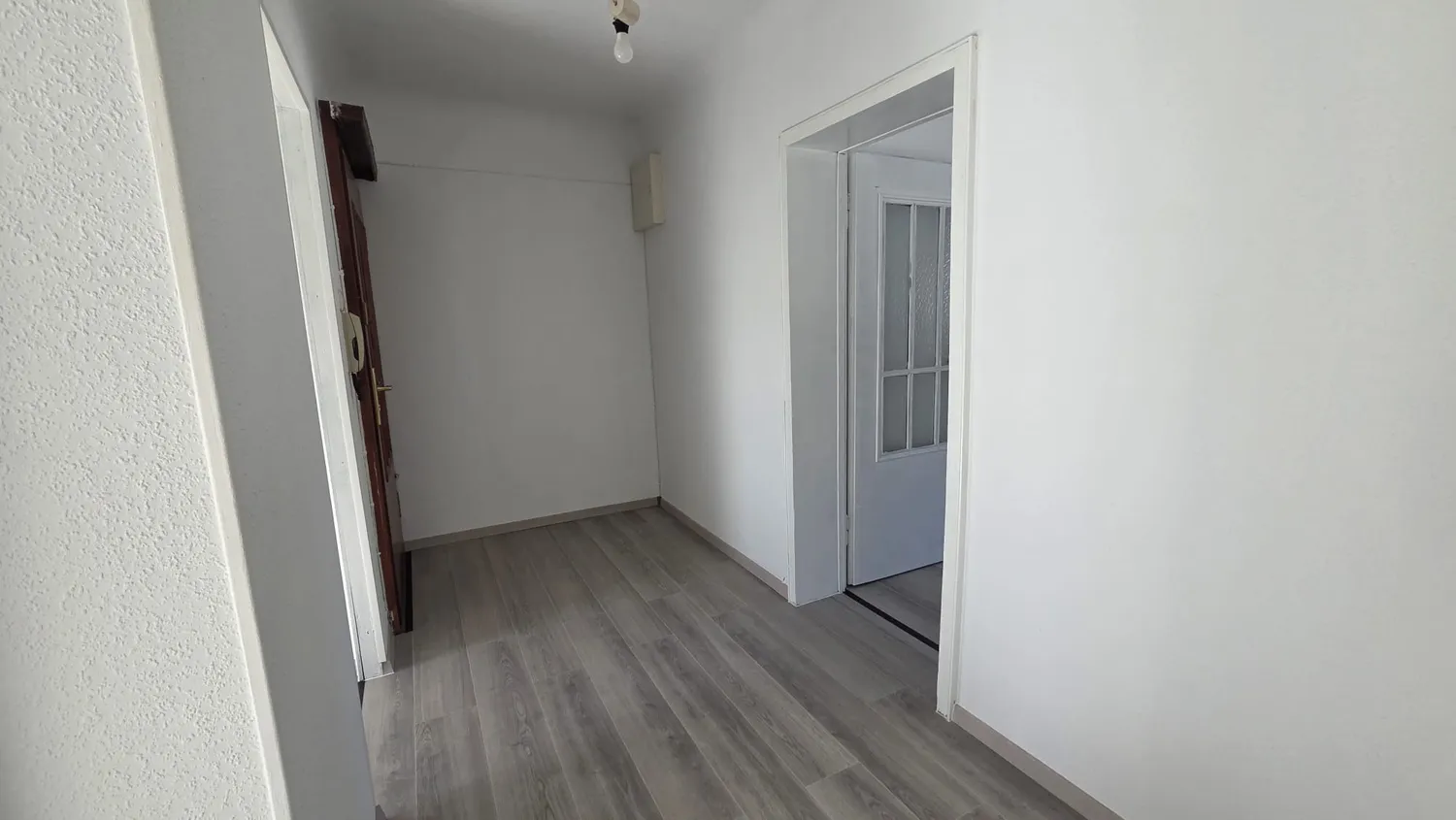 2 Zimmer Wohnung mit 50 m² in Saarbrücken – Bild 7