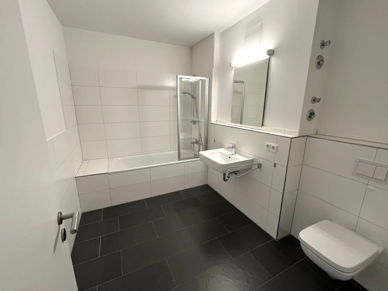 2 room apartment with 64 m² in Hamburg – Photo 12