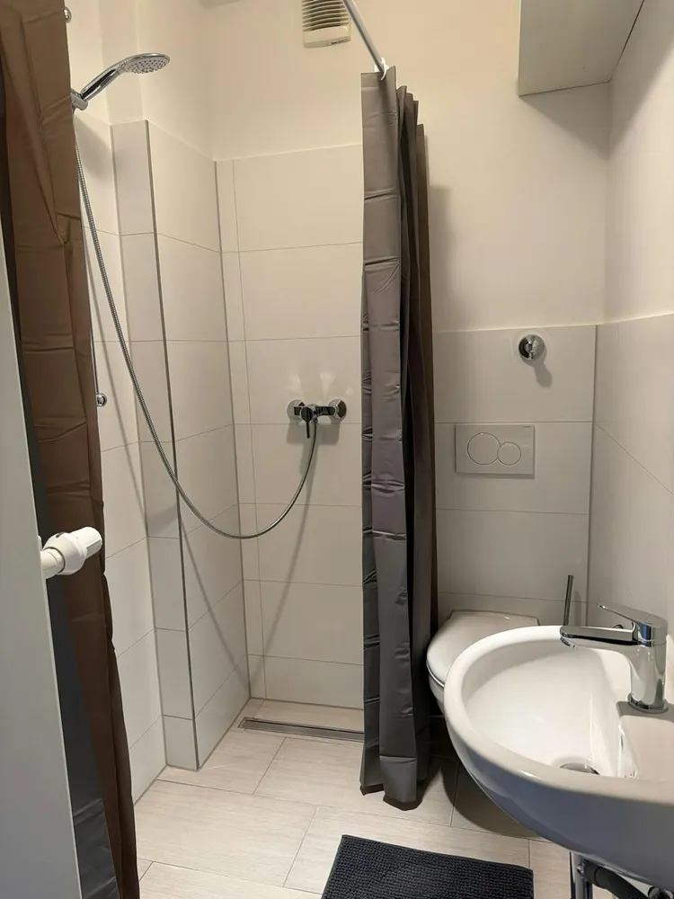 WG-Zimmer mit 15 m² in Düsseldorf – Bild 7