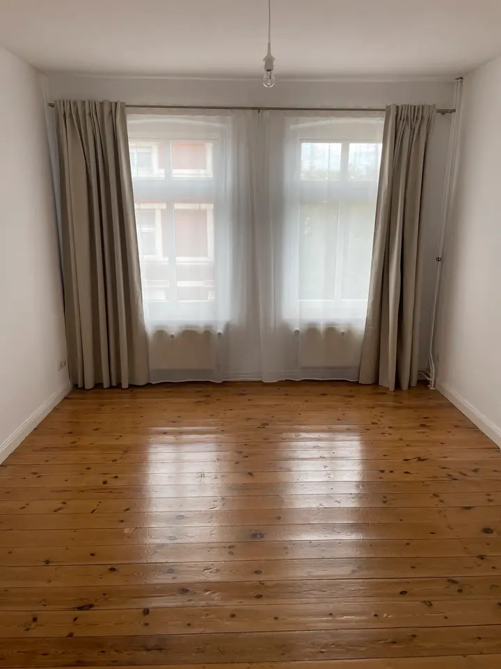 2 Zimmer Wohnung mit 42 m² in Schwerin – Bild 1