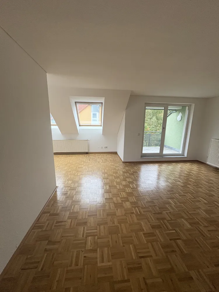 2 room apartment with 71 m² in Berlin – Photo 1