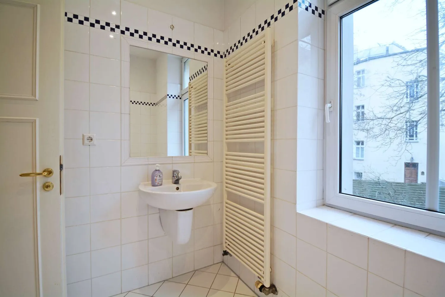 3 room apartment with 94 m² in Berlin – Photo 12