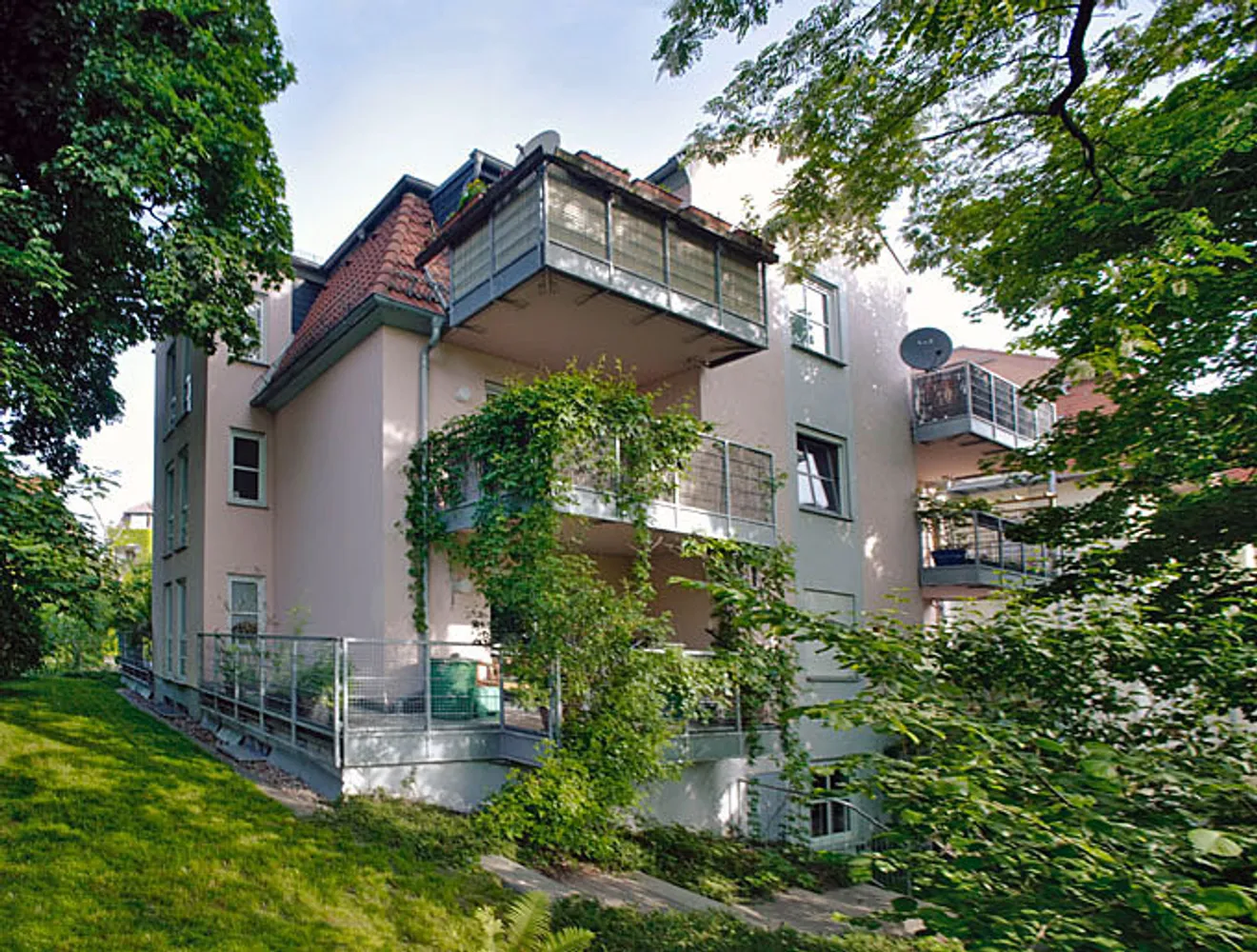 2 room apartment with 71 m² in Dresden – Photo 1