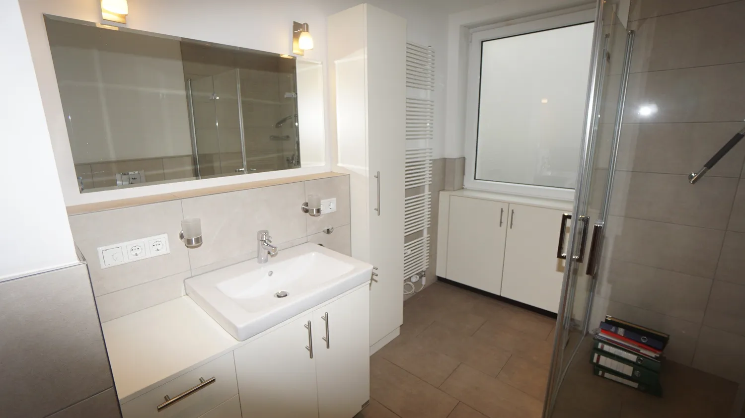 4 Zimmer Wohnung mit 100 m² in Moers – Bild 2