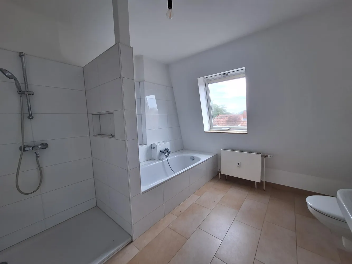 3 Zimmer Wohnung mit 104 m² in Frankfurt am Main – Bild 12
