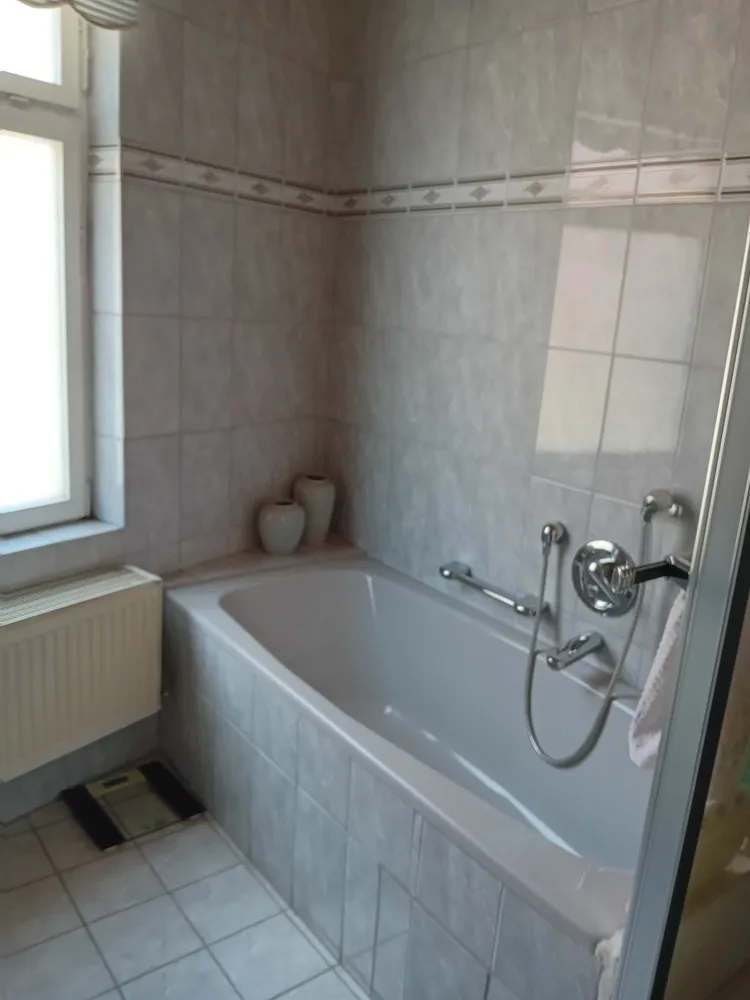 6 Zimmer Wohnung mit 200 m² in Stuttgart – Bild 12