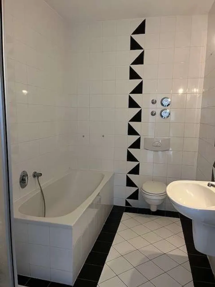2 Zimmer Wohnung mit 72 m² in Halle (Saale) – Bild 4