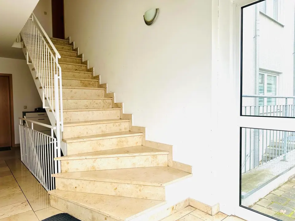 2 Zimmer Wohnung mit 65 m² in Nürnberg – Bild 2