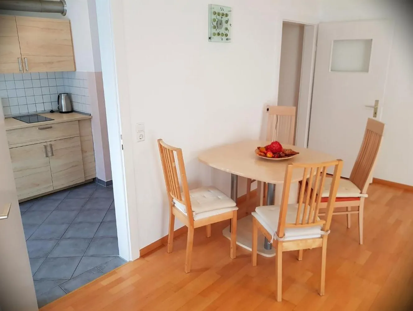 2 Zimmer Wohnung mit 49 m² in Freiburg im Breisgau – Bild 2