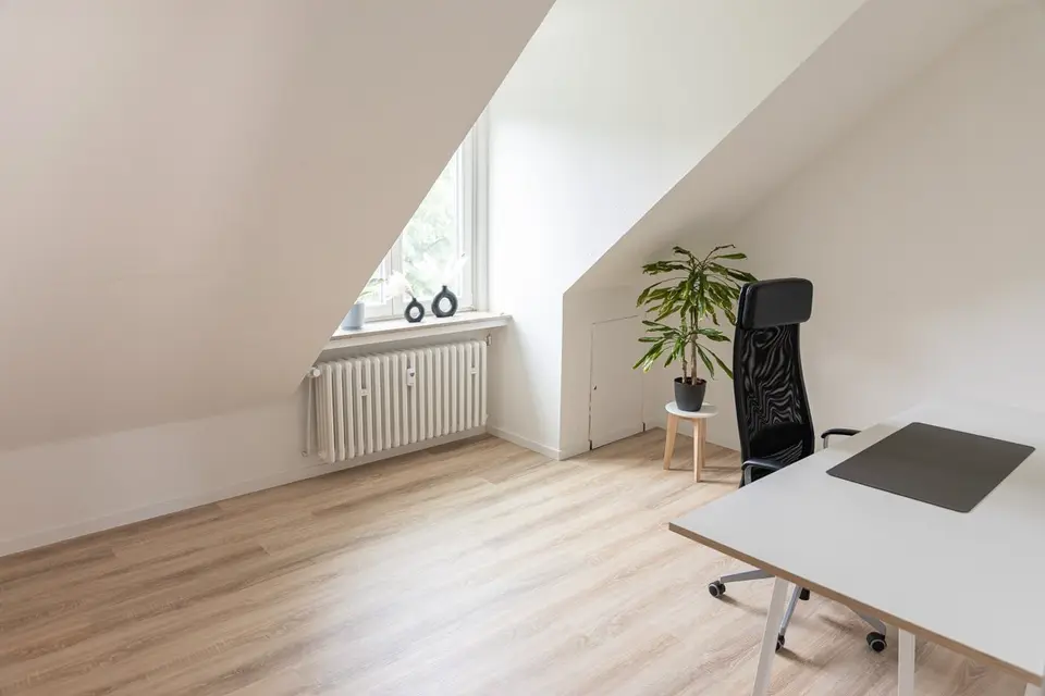 2 Zimmer Wohnung mit 200 m² in Kassel – Bild 2