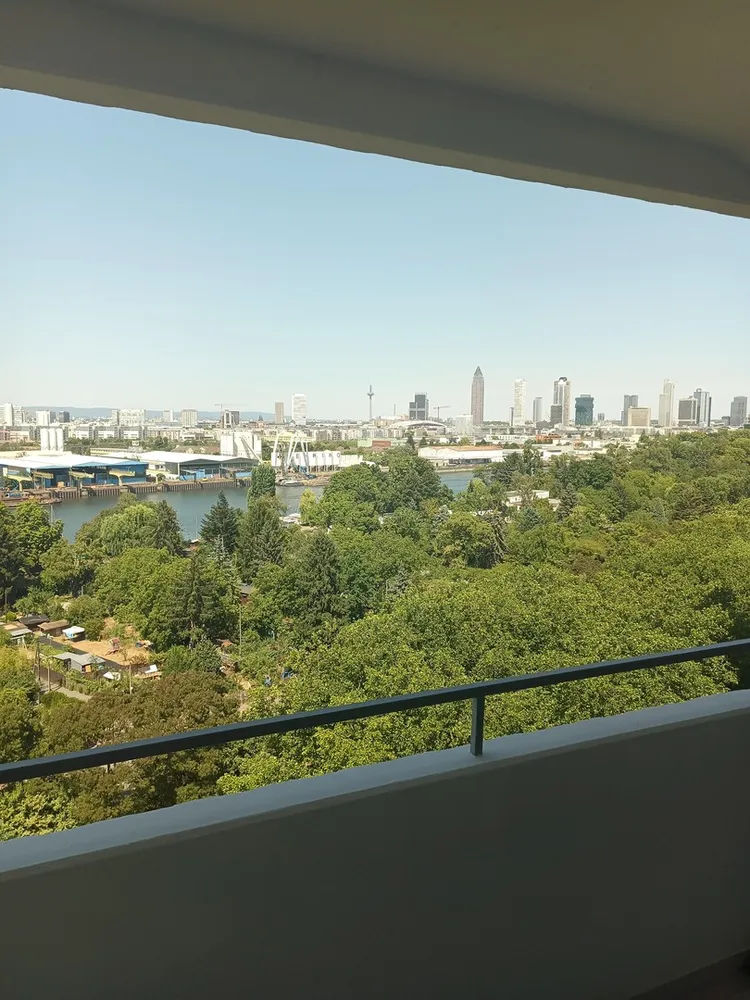 4 Zimmer Wohnung mit 91 m² in Frankfurt am Main – Bild 1