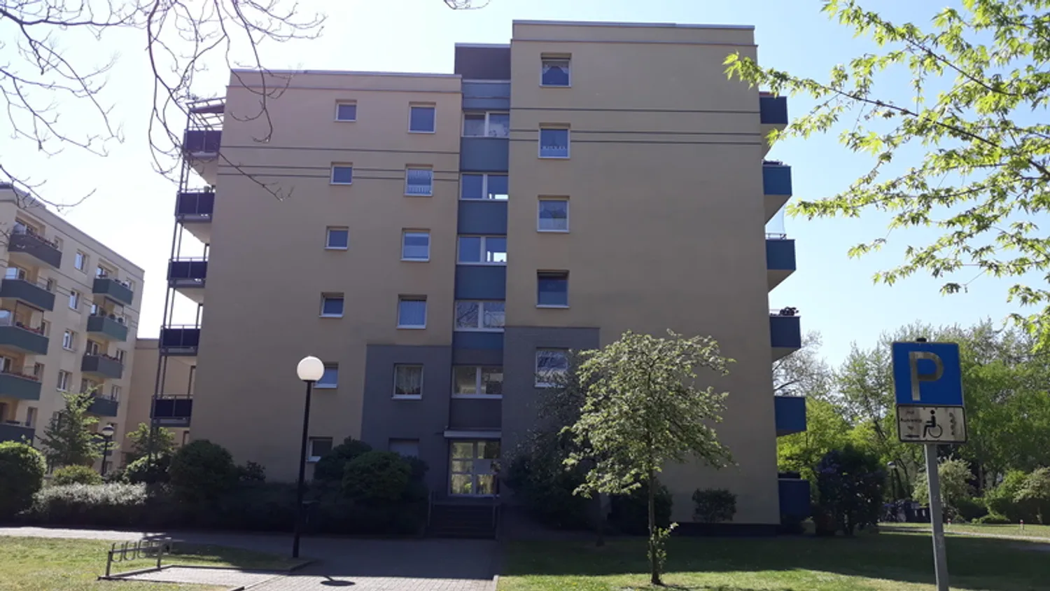 3 Zimmer Wohnung mit 71 m² in Duisburg – Bild 1