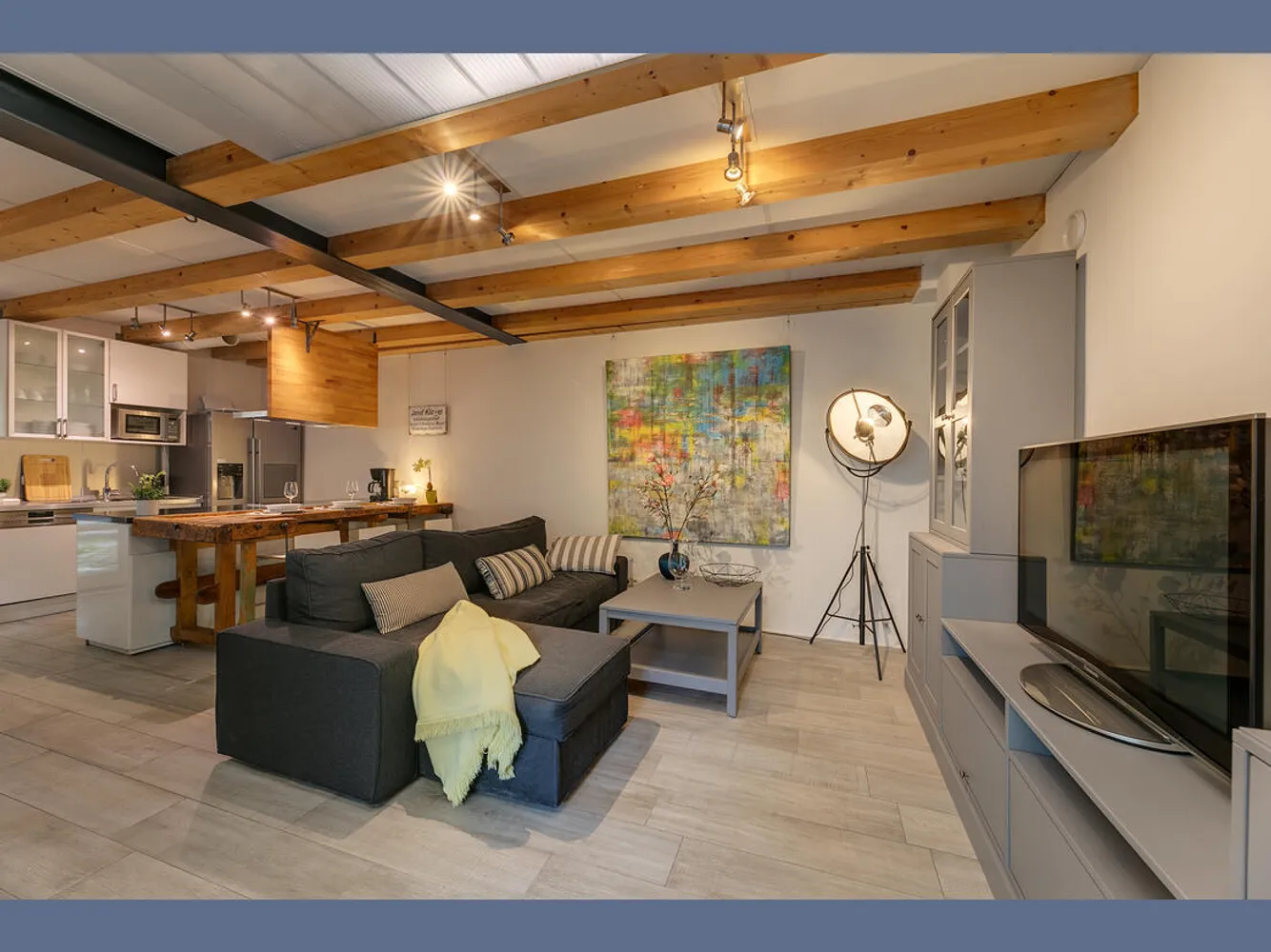 4 Zimmer Wohnung mit 90 m² in München – Bild 1