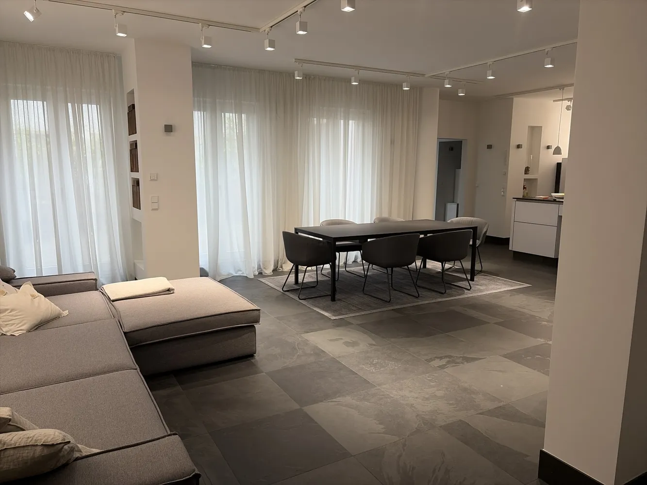 4 room apartment with 172 m² in Augsburg – Photo 6