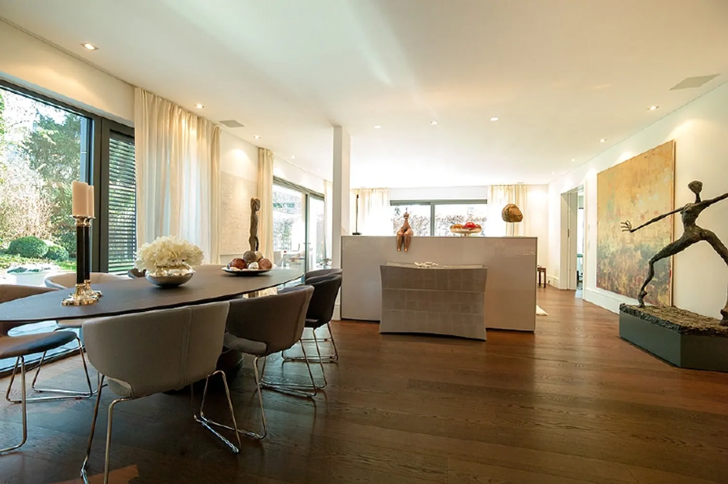 7 Zimmer Wohnung mit 302 m² in München – Bild 11