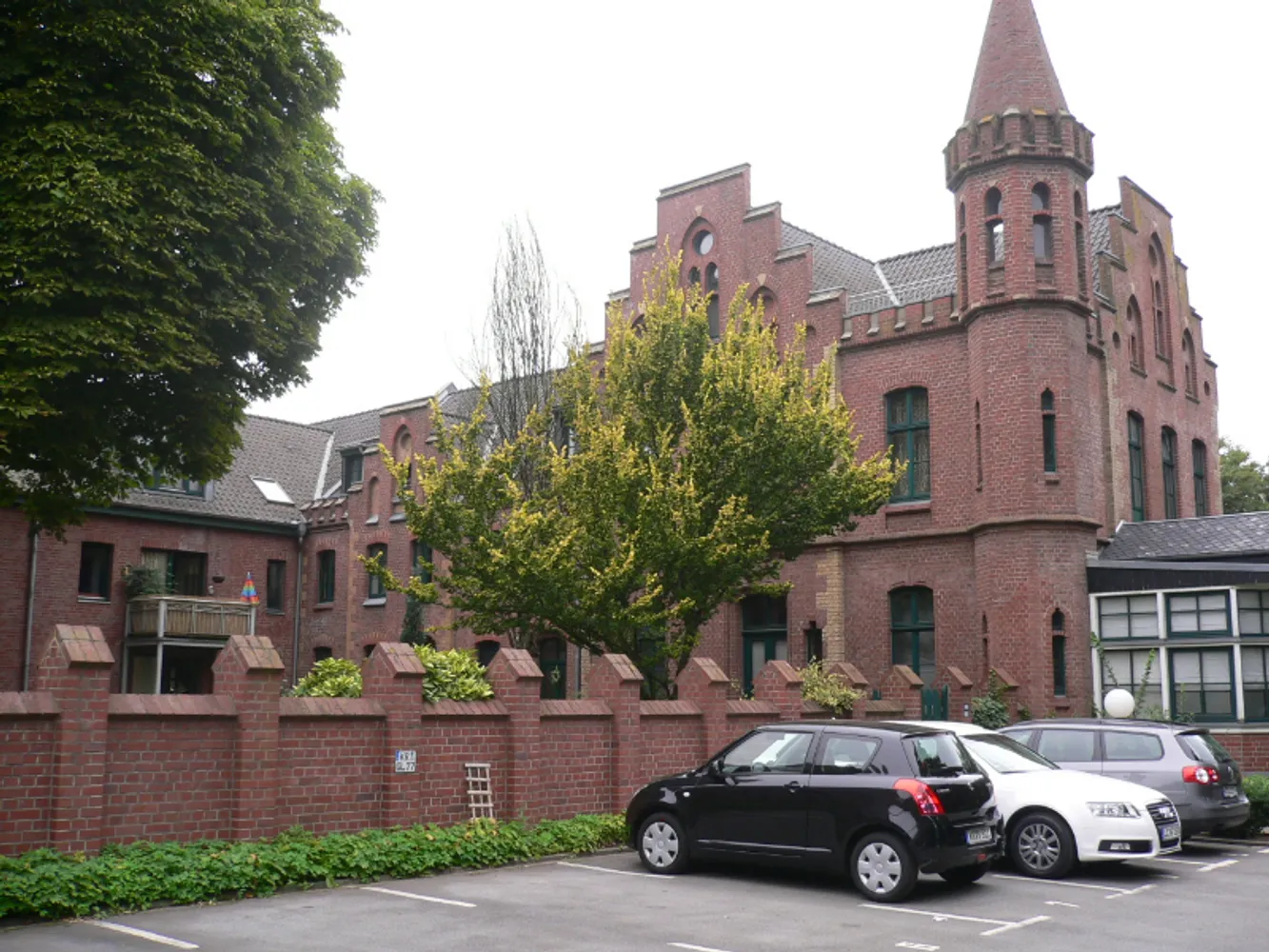 2 Zimmer Wohnung mit 62 m² in Krefeld – Bild 1