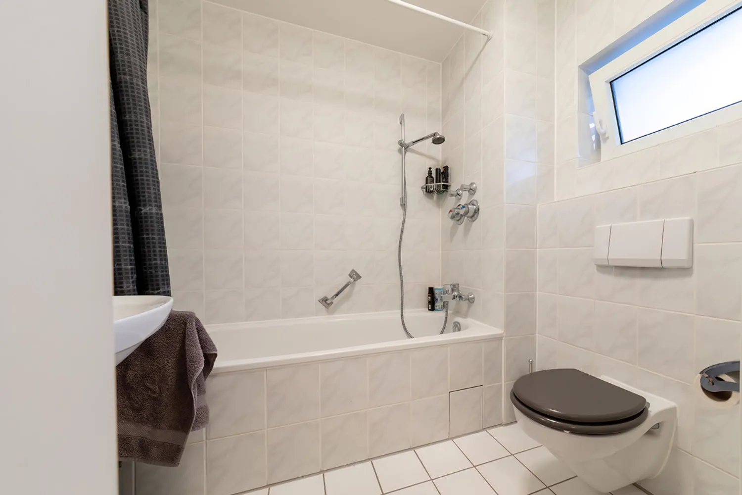2 Zimmer Wohnung mit 55 m² in Wiesbaden – Bild 4
