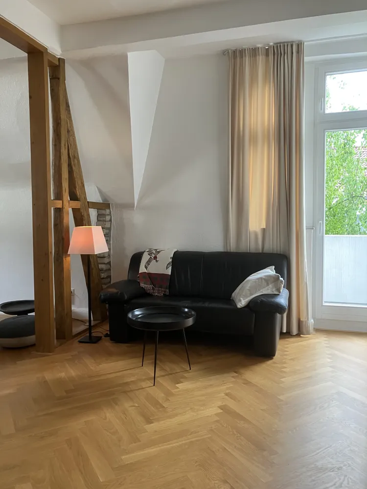 2 Zimmer Wohnung mit 64 m² in Düsseldorf – Bild 2