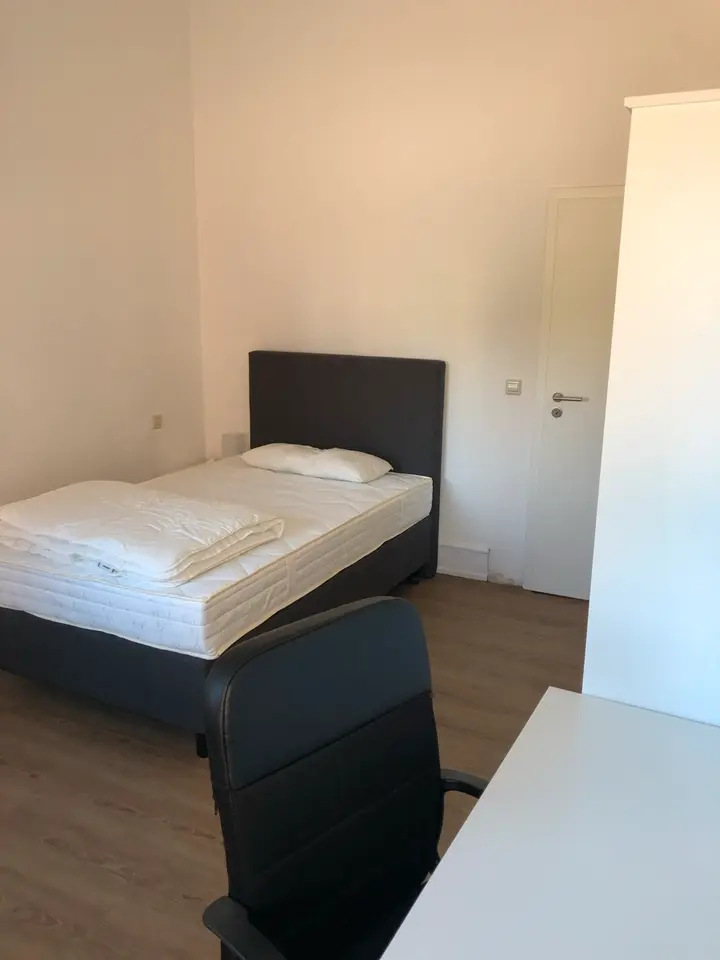 WG-Zimmer mit 13 m² in Kaiserslautern – Bild 1