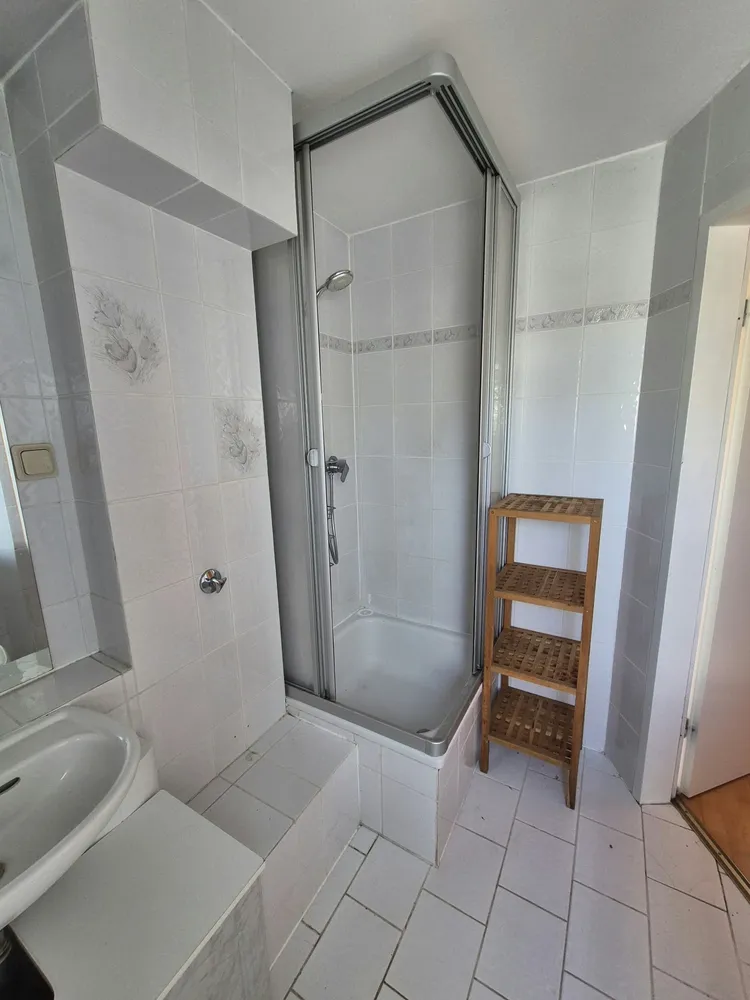 1 Zimmer Wohnung mit 42 m² in Köln – Bild 10