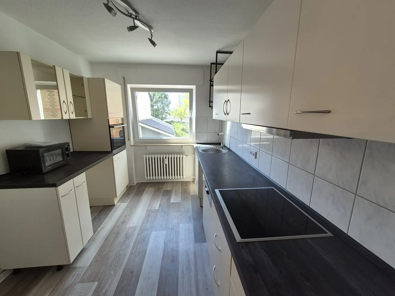 4 Zimmer Wohnung mit 88 m² in Wiesbaden – Bild 1