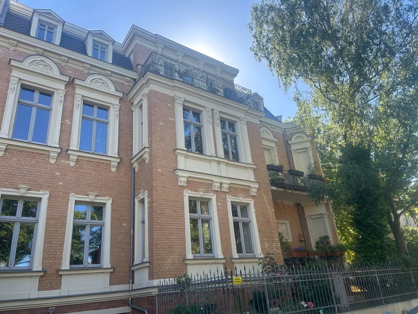 3 Zimmer Wohnung mit 119 m² in Halle (Saale) – Bild 1