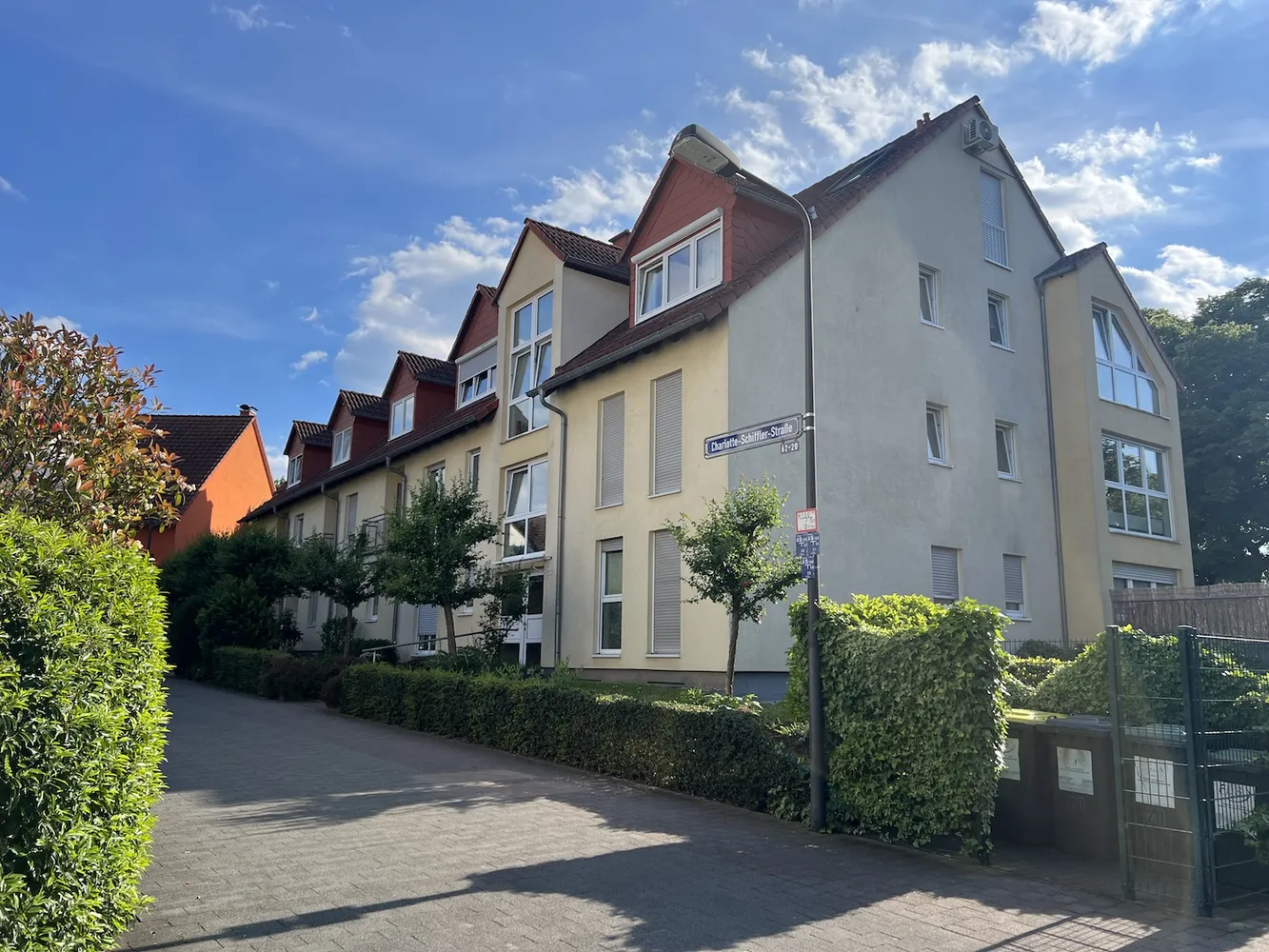 2 room apartment with 67 m² in Frankfurt am Main – Photo 1
