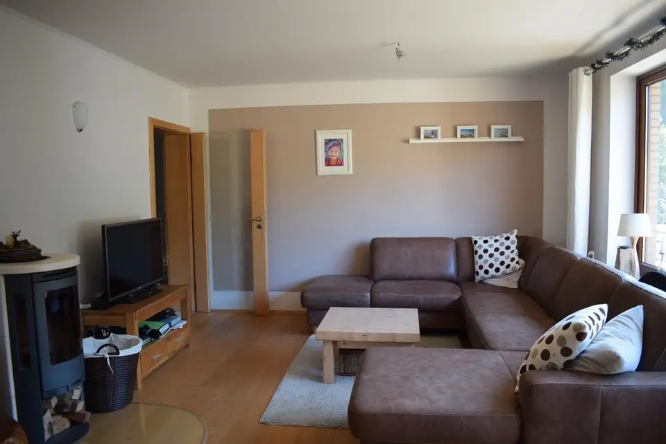 9 Zimmer Haus mit 214 m² in Buxtehude – Bild 1