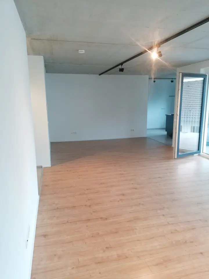4 Zimmer Wohnung mit 129 m² in Kaiserslautern – Bild 2