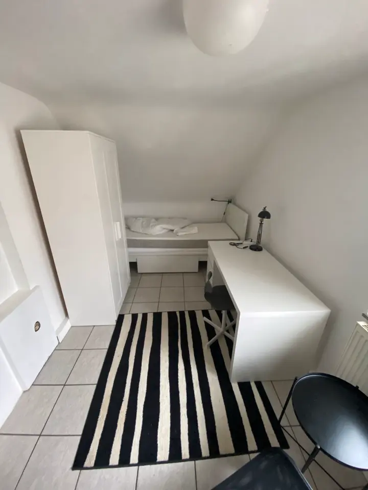 WG-Zimmer mit 20 m² in Backnang – Bild 1