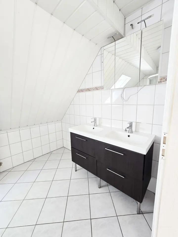 6 Zimmer Wohnung mit 160 m² in Seesen – Bild 9