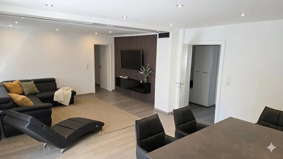 4 Zimmer Wohnung mit 127 m² in Nürnberg – Bild 1
