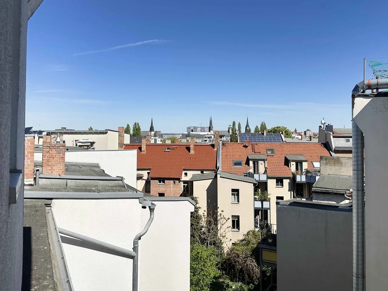 2 Zimmer Wohnung mit 96 m² in Halle (Saale) – Bild 2