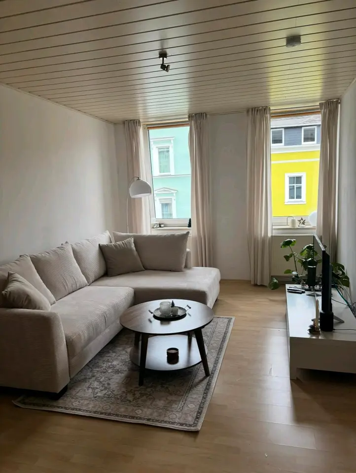 2 Zimmer Wohnung mit 70 m² in Hof – Bild 1